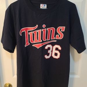 Twins T